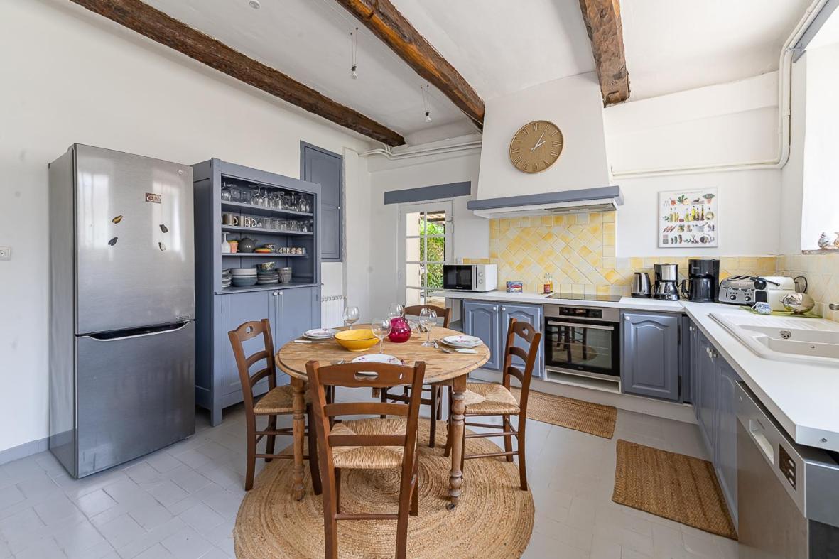 Maison De Maitre 230M² En Plein Coeur Du Village Camps-la-Source Extérieur photo