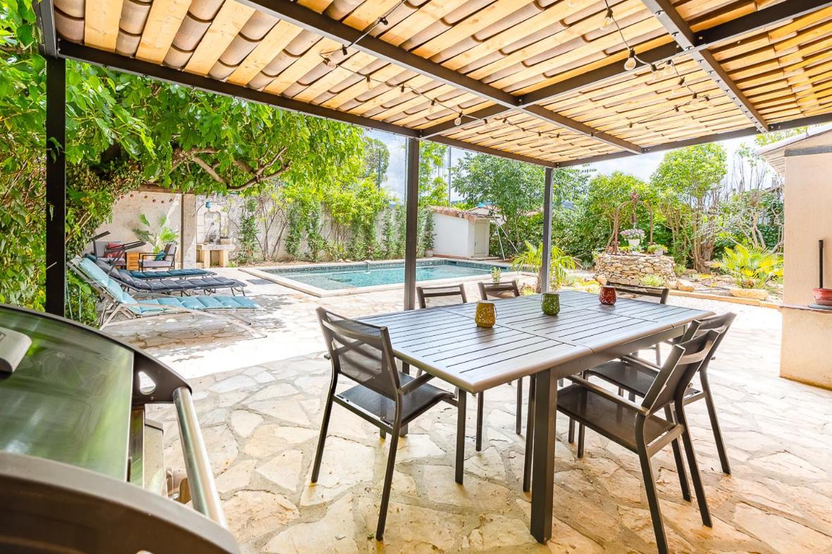 Maison De Maitre 230M² En Plein Coeur Du Village Camps-la-Source Extérieur photo