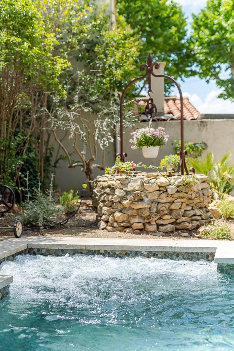 Maison De Maitre 230M² En Plein Coeur Du Village Camps-la-Source Extérieur photo